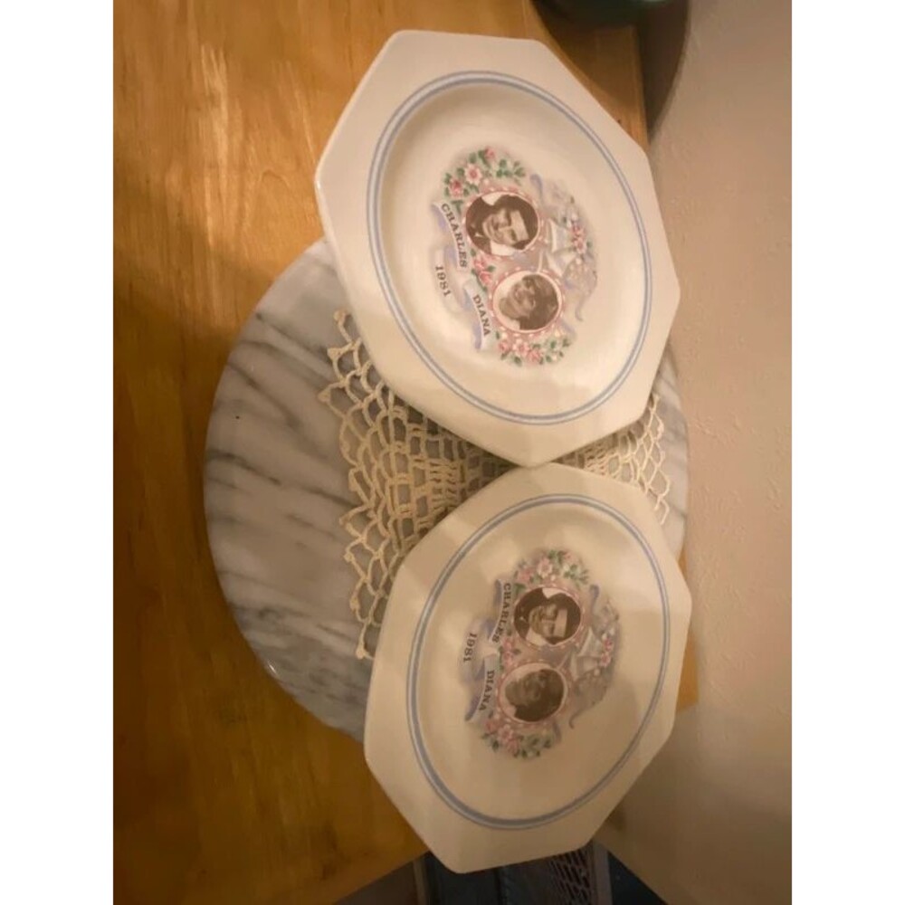 Vintage 1981 Royal Wedding Commemorative Plates Pair